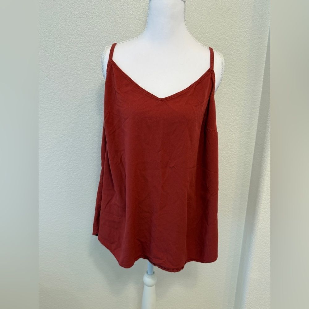 Torrid‎ Womens 3X Red Rayon Spandex V-Neck Cami Tank Top Adjustable Straps
